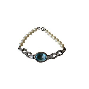 Elegant Pearl Bracelet Aquamarine Gemstone Rhinestone Silver Tone Clasp